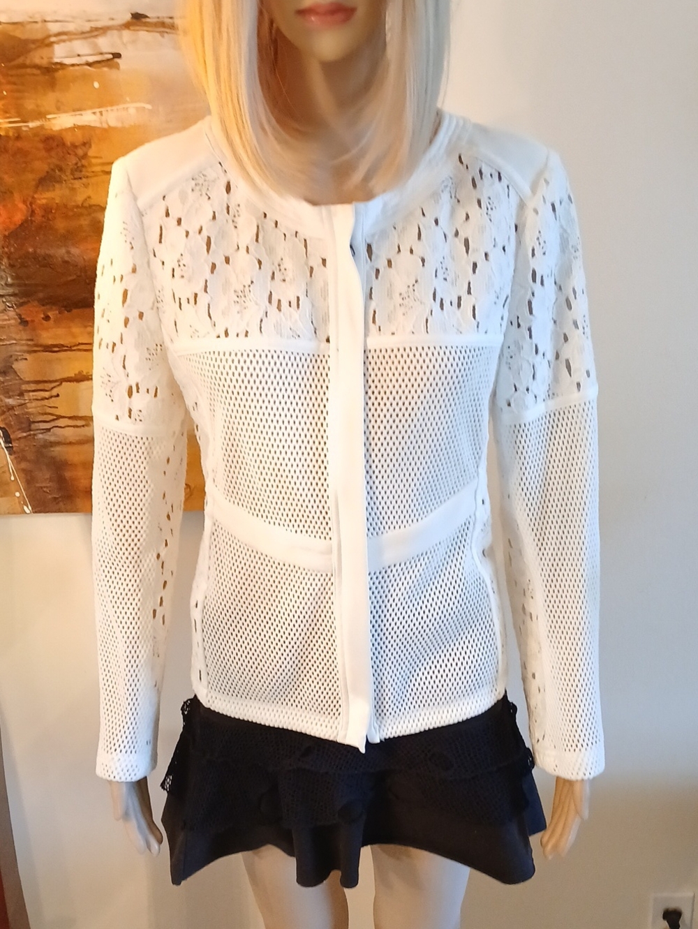 Donna Degan white Lace & Mesh Zip Front Jacket, Size 8.